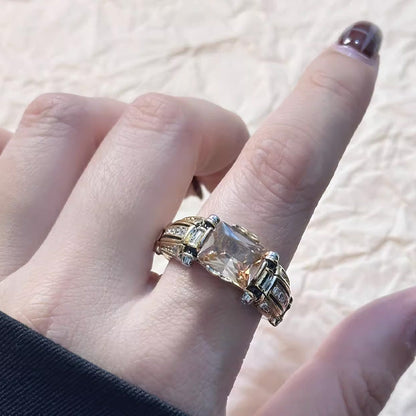 LustreBand™ | Vintage Ring met Brede Zirkonia